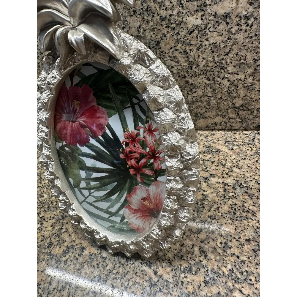 Golden Pineapple Photo Frame 4x6 Oval‎ Tabletop Easel Tropical Coastal Decor